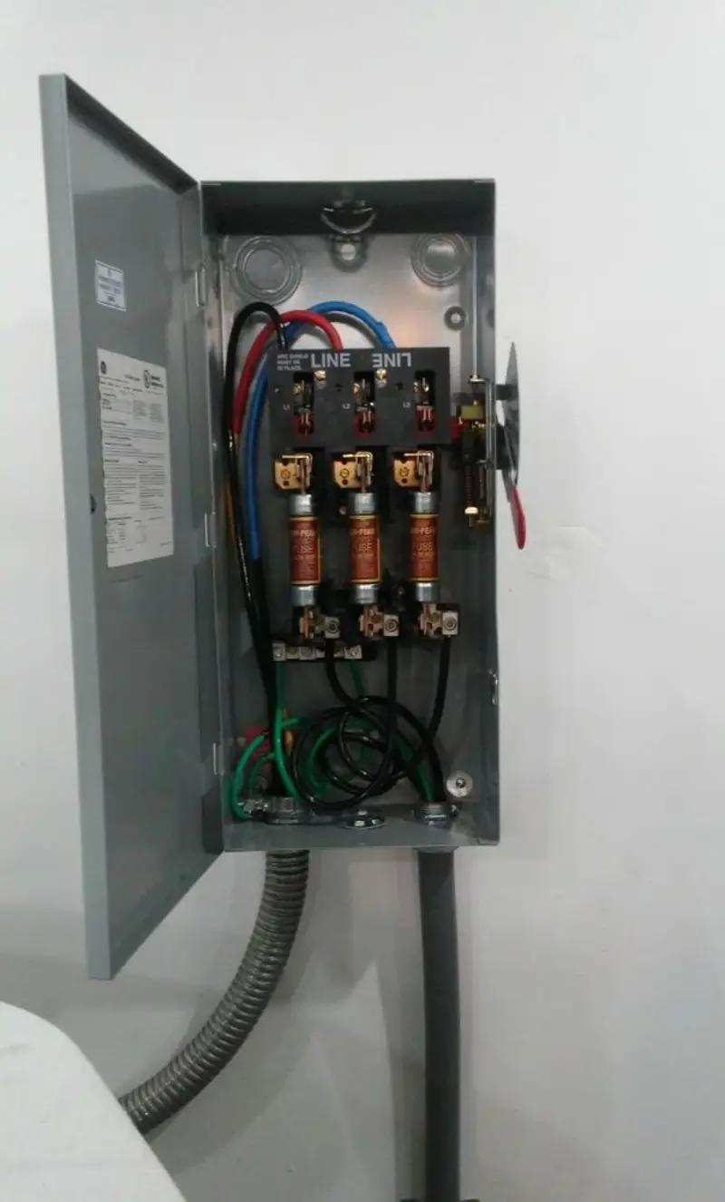 Three-phase disconnect switch installed for Smoke Detector Installation in Kingsbury